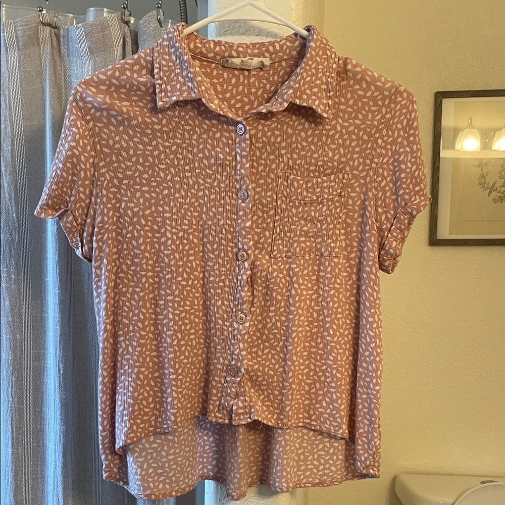 Hippie Rose Peach Patterned Button-Down Shirt